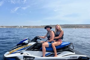 Malta: 1 uur jetski huren (geen rijbewijs nodig)