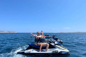 Malta: 1 uur jetski huren (geen rijbewijs nodig)
