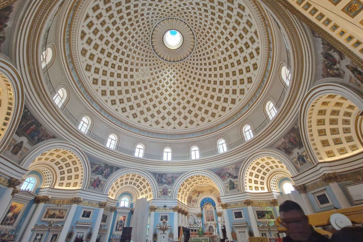 مغامرات في مالطا: الإثارة والتاريخ والجمال الطبيعي