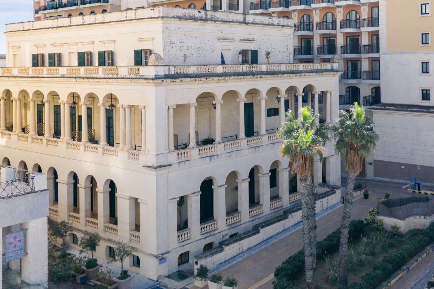 AX Palazzo Capua