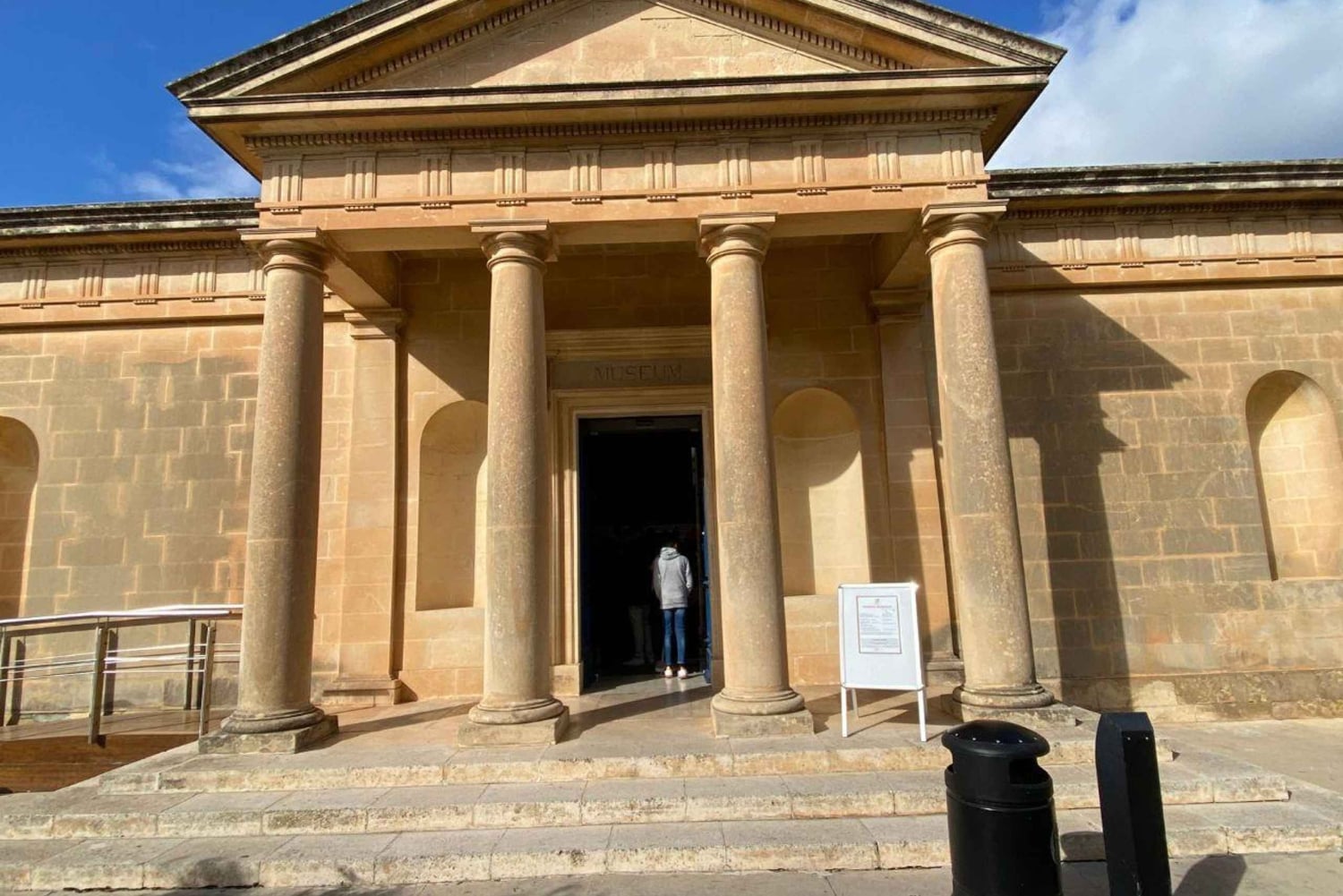 Zwischen Mauern und Geschichten: Perlen von Mdina und Rabat TOUR IN PORTUGUESE