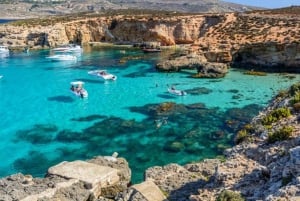 Malta: Comino, Blue Lagoon Crystal Lagoon en zeegrotten