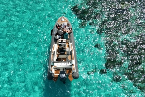 Privat båttur i Den blå lagune, Krystallagunen og Comino-grottene