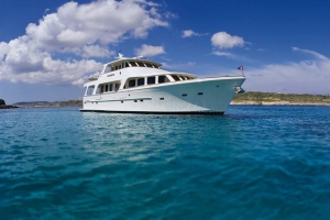 Rejsy i Pośrednictwo w Wynajmie Jachtów Boatcare