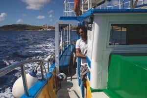 Bugibba: Maisemaristeily auringonlaskun aikaan Blue Lagoon -uintipysäkillä