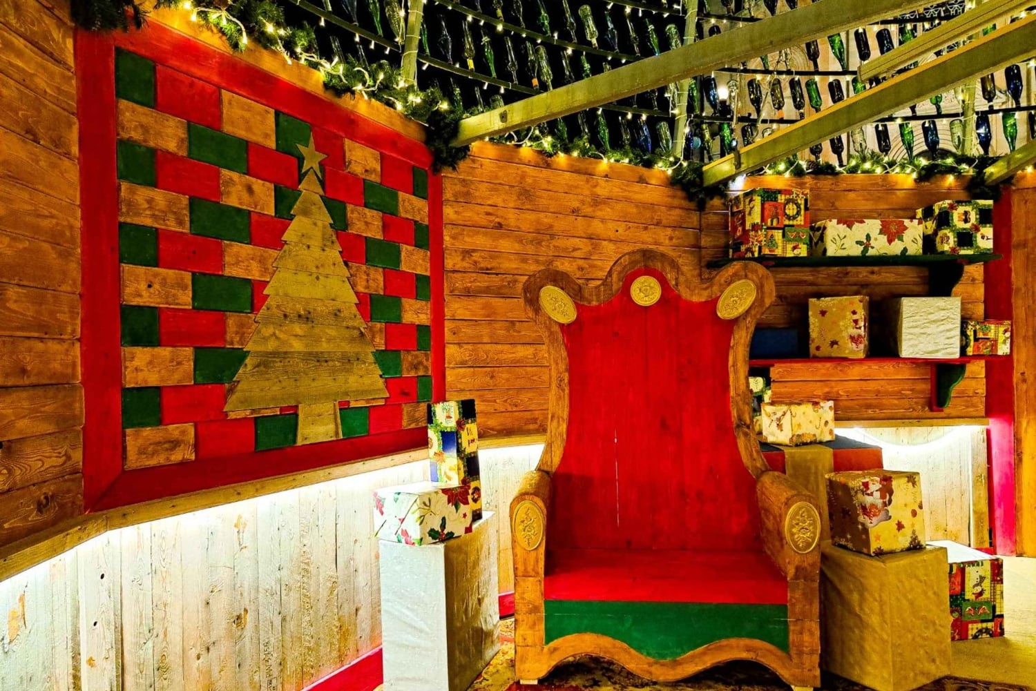 جولة عيد الميلاد في غوزو بواسطة توك توك أو جيب