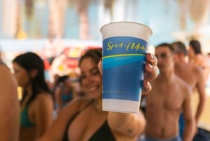 Comino: Blue Lagoon Catamaran Cruise with Lunch and Open Bar