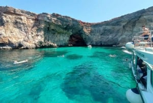 بحيرة كومينو الزرقاء وبحيرة كريستال - رحلة بحرية في 3 خلجان