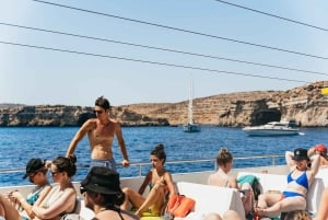 Comino: Blue Lagoon, Crystal Lagoon, and Seacaves Tour