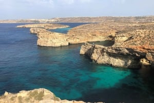 De Sliema ou Bugibba: balsa de ida e volta para a Lagoa Azul de Comino