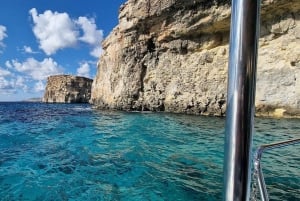 Comino: Boat cruise to Blue Lagoon, Crystal Lagoon and Caves