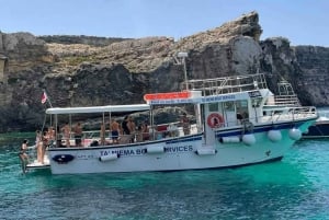 Comino: Private båtturer, svømmestopp og grotteturer