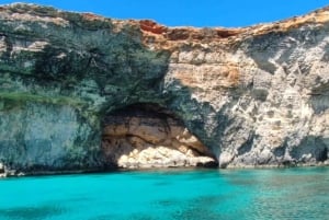 Comino: Private båtturer, svømmestopp og grotteturer