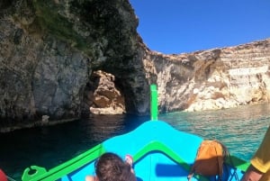 Comino: private charter to Crystal & Blue lagoon & Caves