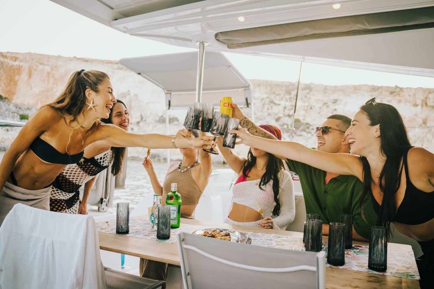 Eksklusiv katamarancharter