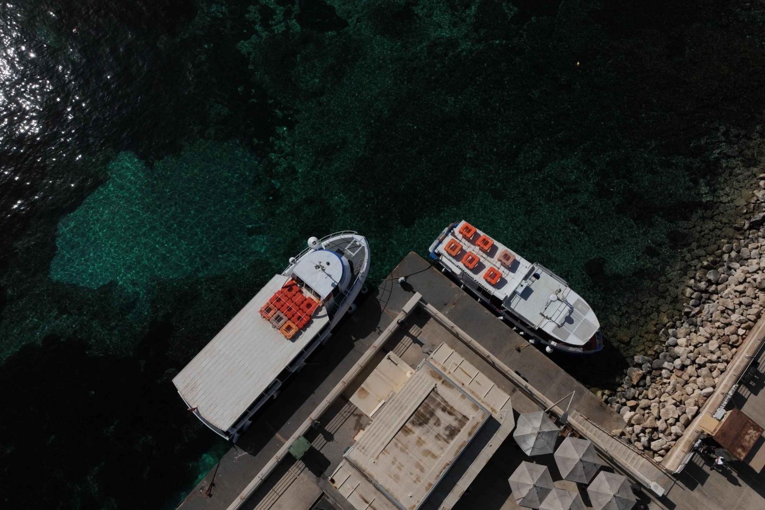 Service de ferry pour le Blue Lagoon (arrêt facultatif à Gozo) et l'excursion dans les grottes