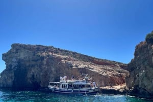 Från Gozo: Runt Comino, Blå lagunen, Kristallagunen och grottorna