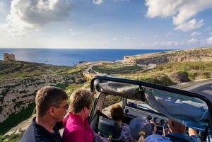Von Malta aus: Gozo Jeep Tour mit Mittagessen und Hoteltransfers