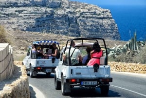 Maltalta: Gozo Jeep Tour lounaalla ja hotellikuljetuksilla.