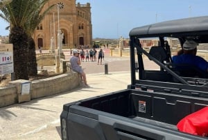 Malta: Sunset Gozo Buggy Tour with Blue lagoon Swimming Stop