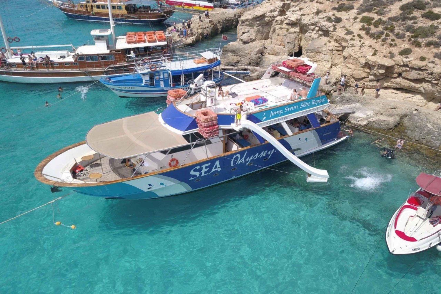 Ab Malta: Sightseeing-Bootsfahrt & Schwimmen bei 3 Inseln