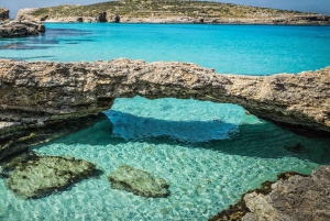 Desde Mellieħa: Crucero al atardecer por las islas Gozo y Comino
