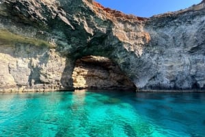 マルタ：ゴゾ島、洞窟、ブルー＆クリスタルラグーン半日クルーズ