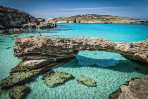 Fra Sliema/Bugibba: Best of Gozo & Comino Katamaran Tour VT