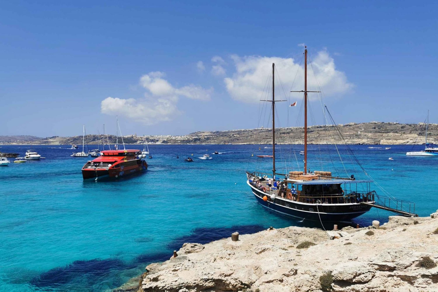 Von Sliema oder Bugibba: Zwei-Insel-Fähre nach Comino und Gozo