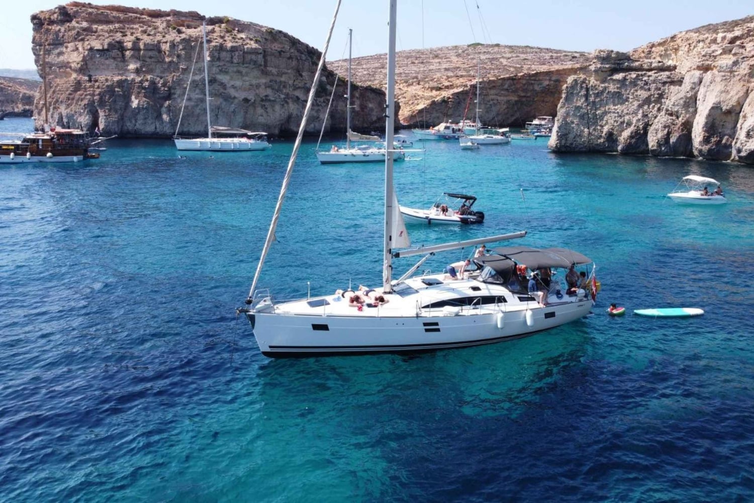 Vanuit Valletta: Romantische boottocht bij zonsondergang op een zeiljacht