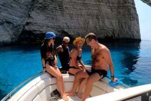 Aventura de barco e mergulho com snorkel em Gozo e Comino