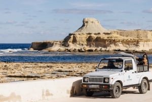 Gozo: Tour privato guidato e personalizzabile in jeep con pranzo
