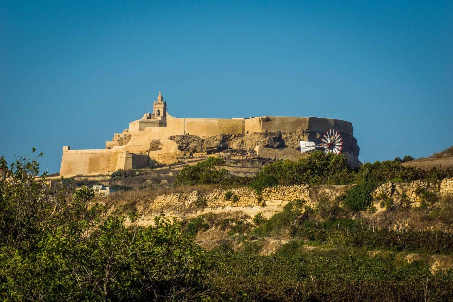 Gozo Day Pass Traghetto e tour Hop-on Hop-off con audio tour