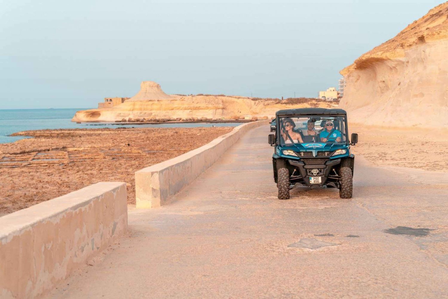 Gozo: Ganztagestour im Buggy mit Mittagessen und Badestopp