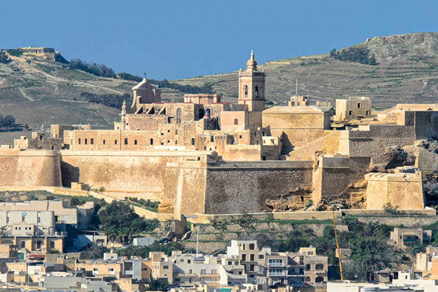 Gozo: Full-Day Jeep Safari with Buffet Lunch and Wine