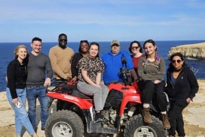Isla de Gozo: excursión en quad al atardecer y visita a Comino
