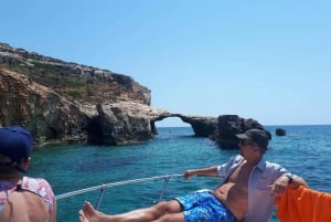 Gozo: Private 3-Hour Sunset Boat Cruise