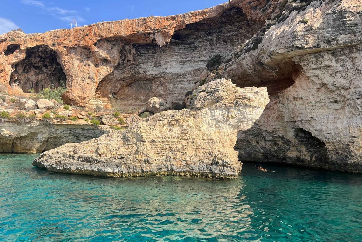 Hoogtepunten van Gozo South en Comino: privébootavontuur