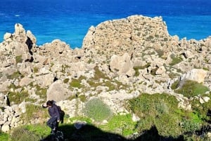 Gozo Unveiled: Guided Hiking Tour with Bouldering