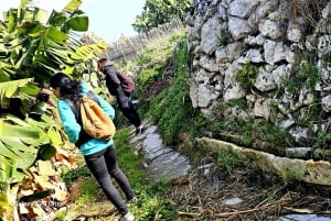 Gozo Unveiled: Guided Hiking Tour with Bouldering