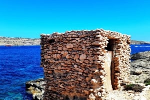 Gozo Unveiled: Guided Hiking in Comino Island