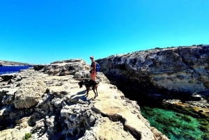 Gozo Unveiled: Guided Hiking in Comino Island