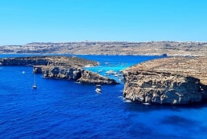 Gozo Unveiled: Guided Hiking in Comino Island