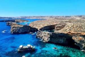 Gozo Unveiled: Guided Hiking in Comino Island