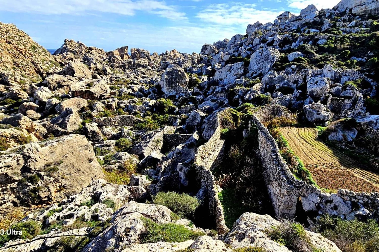 رحلة غوزو المكشوفة: جولة مشي بصحبة مرشد في غوزو - تسلق الصخور