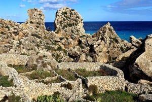 رحلة غوزو المكشوفة: جولة مشي بصحبة مرشد في غوزو - تسلق الصخور