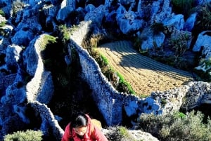 رحلة غوزو المكشوفة: جولة مشي بصحبة مرشد في غوزو - تسلق الصخور