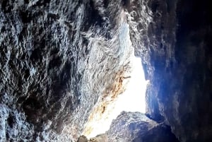 رحلة غوزو المكشوفة: جولة مشي بصحبة مرشد في غوزو - تسلق الصخور