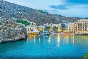 Gozo: Privat bådtur i Xlendi-bugten med huler og snorkling