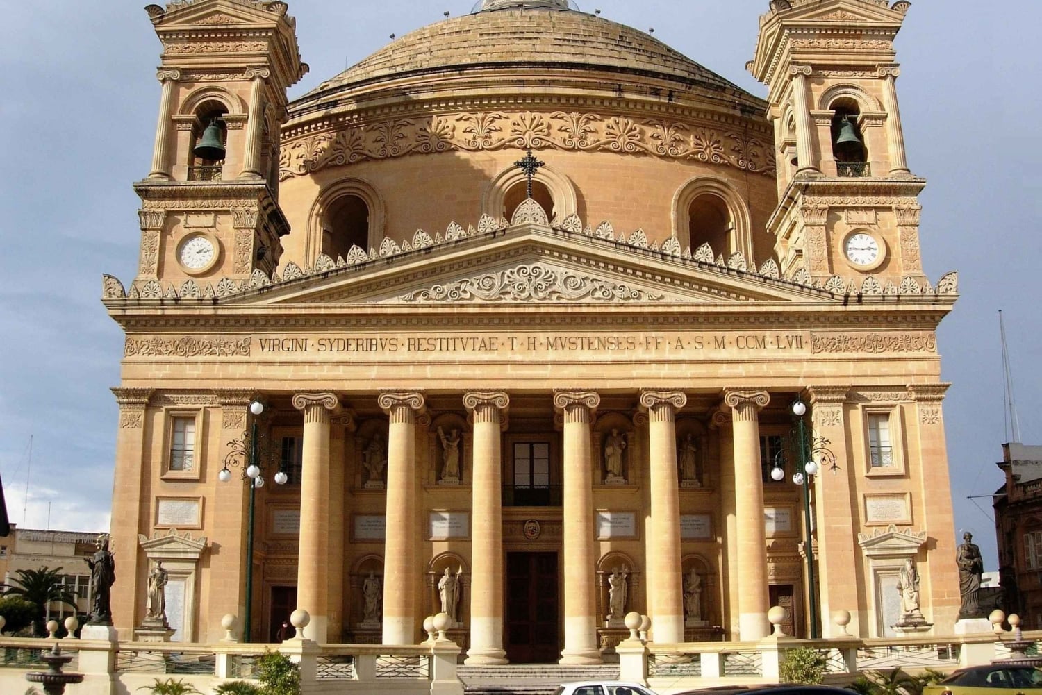 Guidad privat tur till höjdpunkterna på Malta eller Gozo med transfer